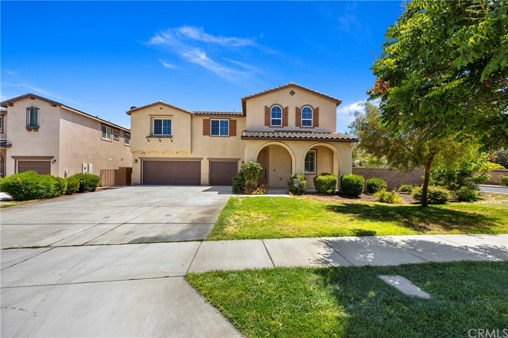 Property Photo:  35611 Desert Rose Way  CA 92532 