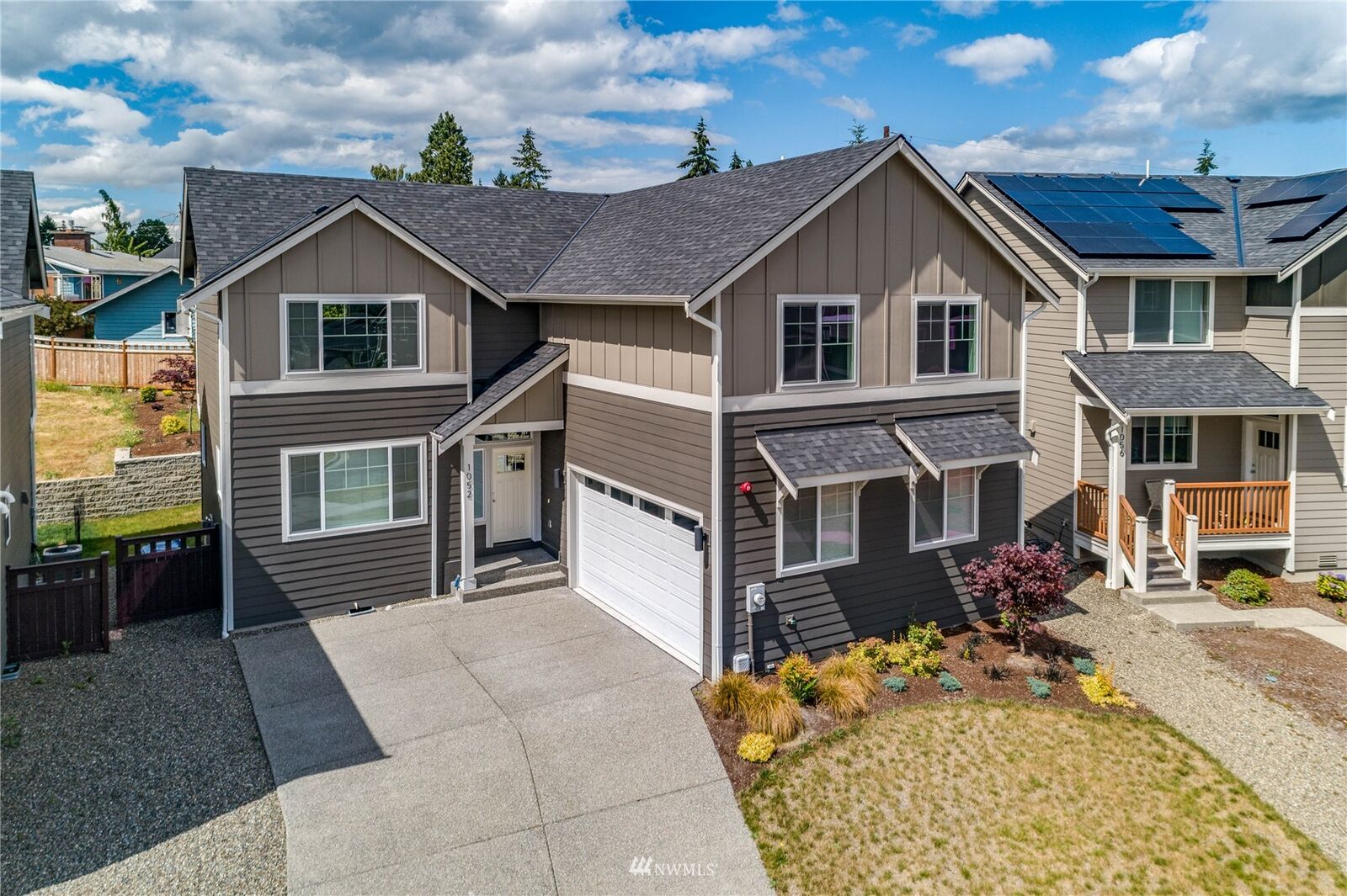 Property Photo:  1052 Banyan Street  WA 98310 