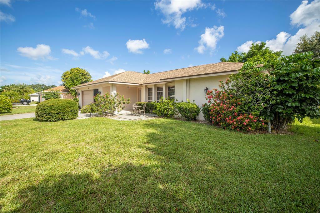 Property Photo:  1115 N Cypress Point Drive  FL 34293 