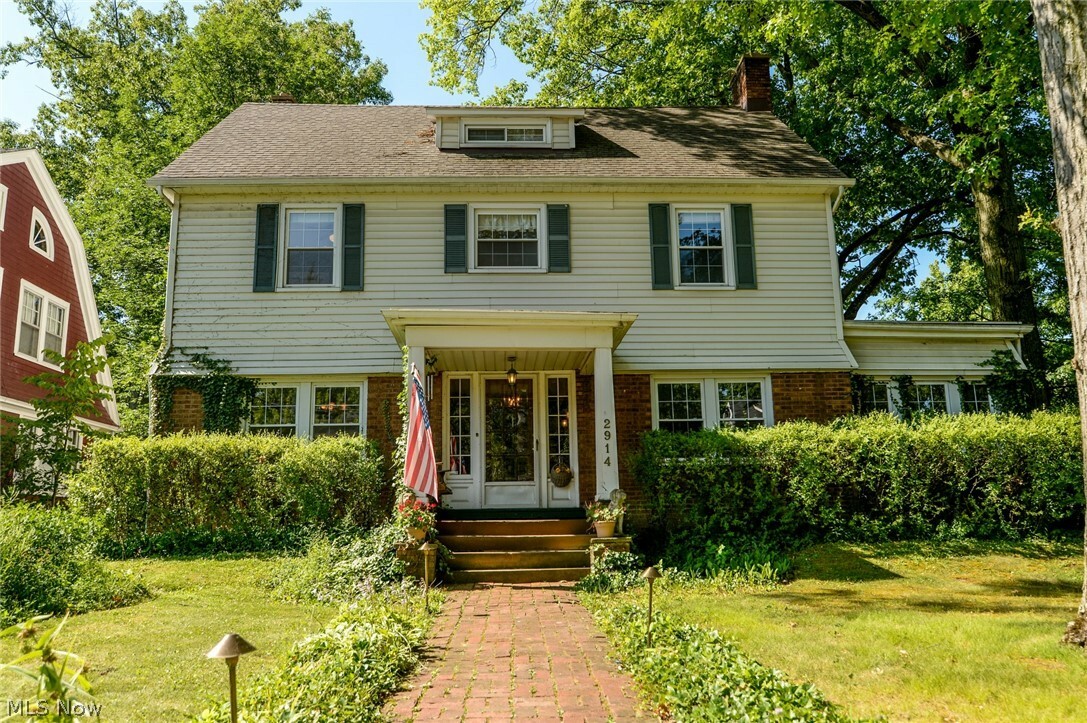 Property Photo: 2914 Meadowbrook Boulevard OH 44118