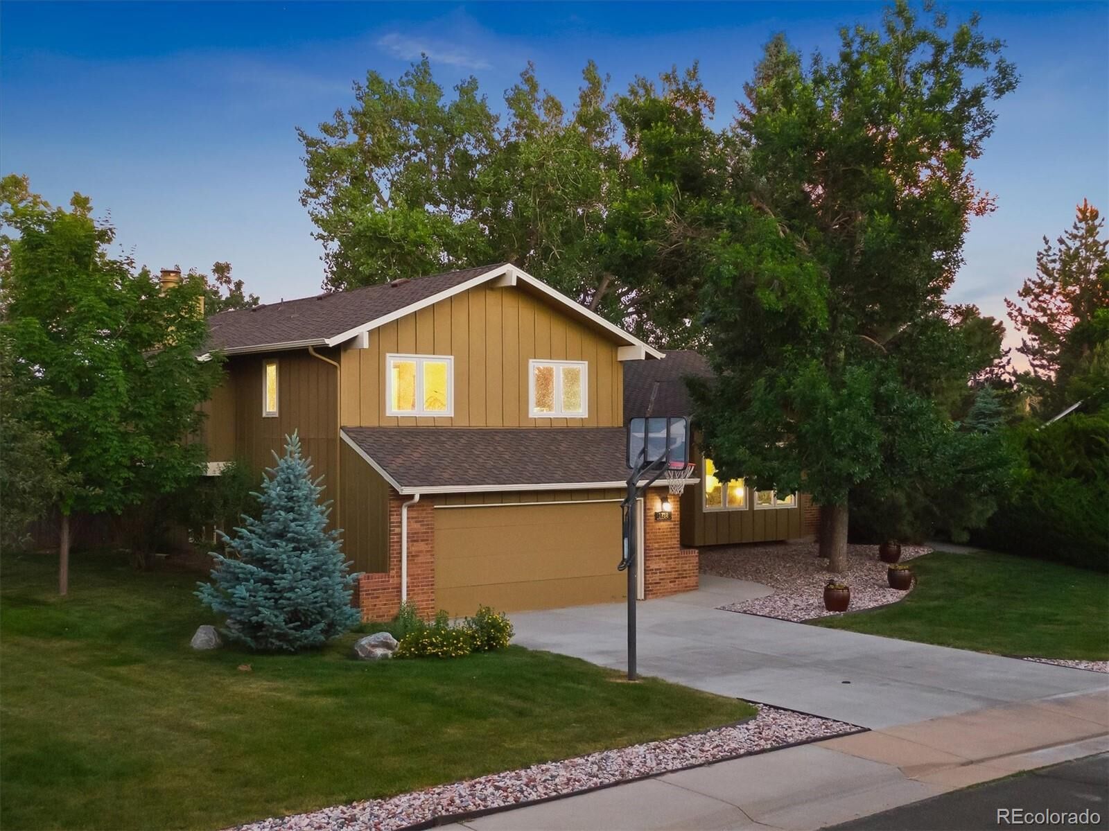 Property Photo:  1738 W Choke Cherry Drive  CO 80027 