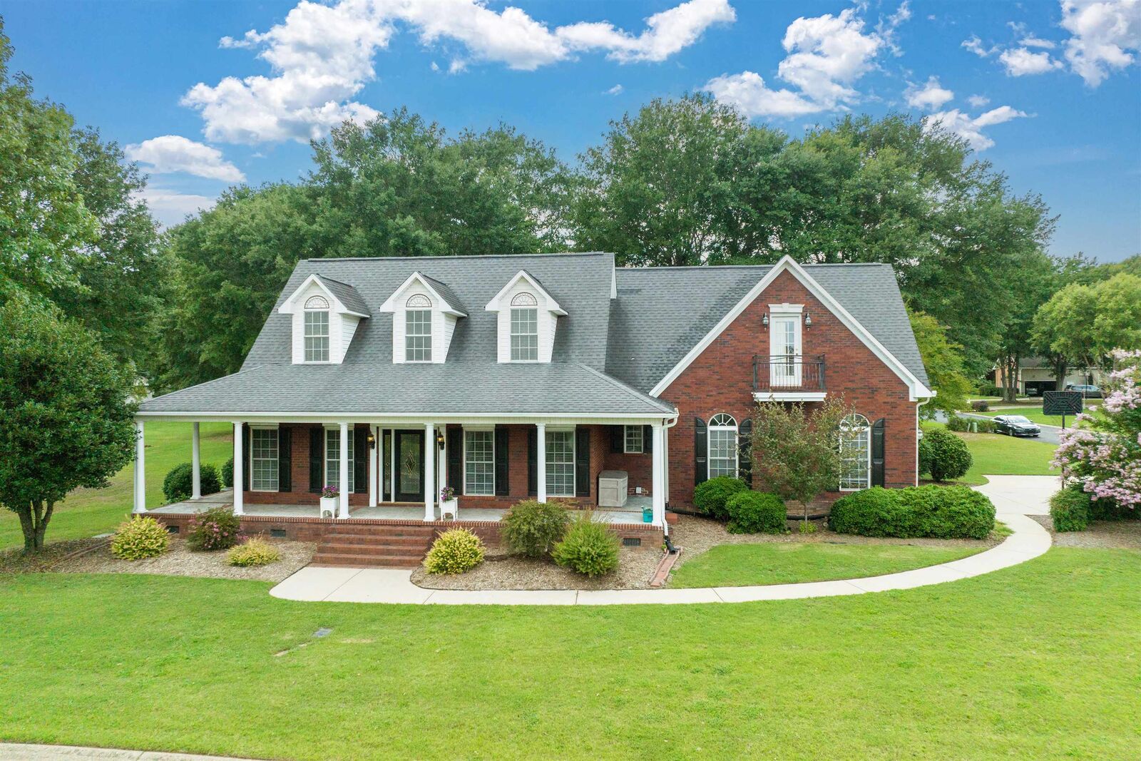 Property Photo: 605 Braeburn SC 29334
