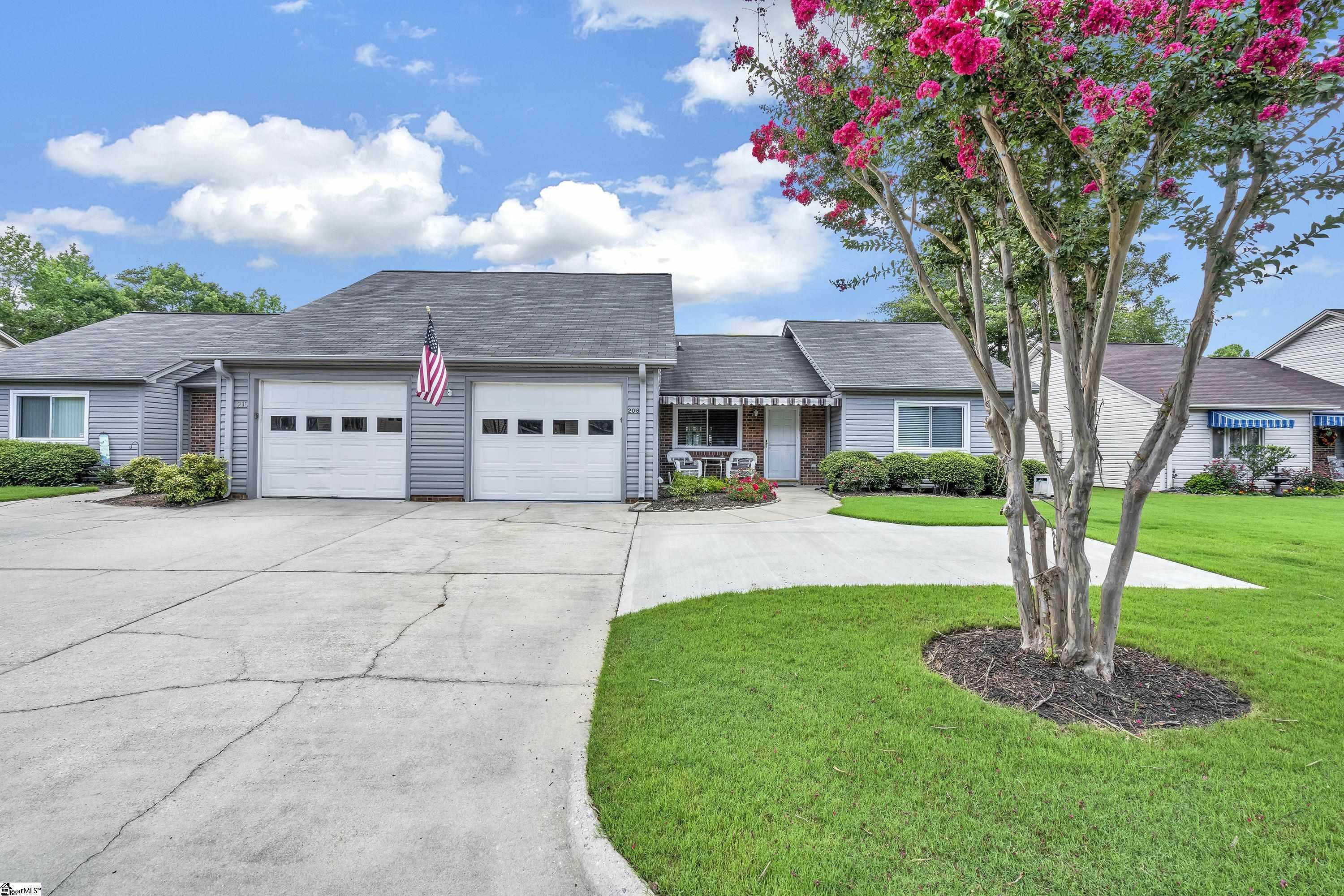 Property Photo:  208 S Woodgreen Way  SC 29615 