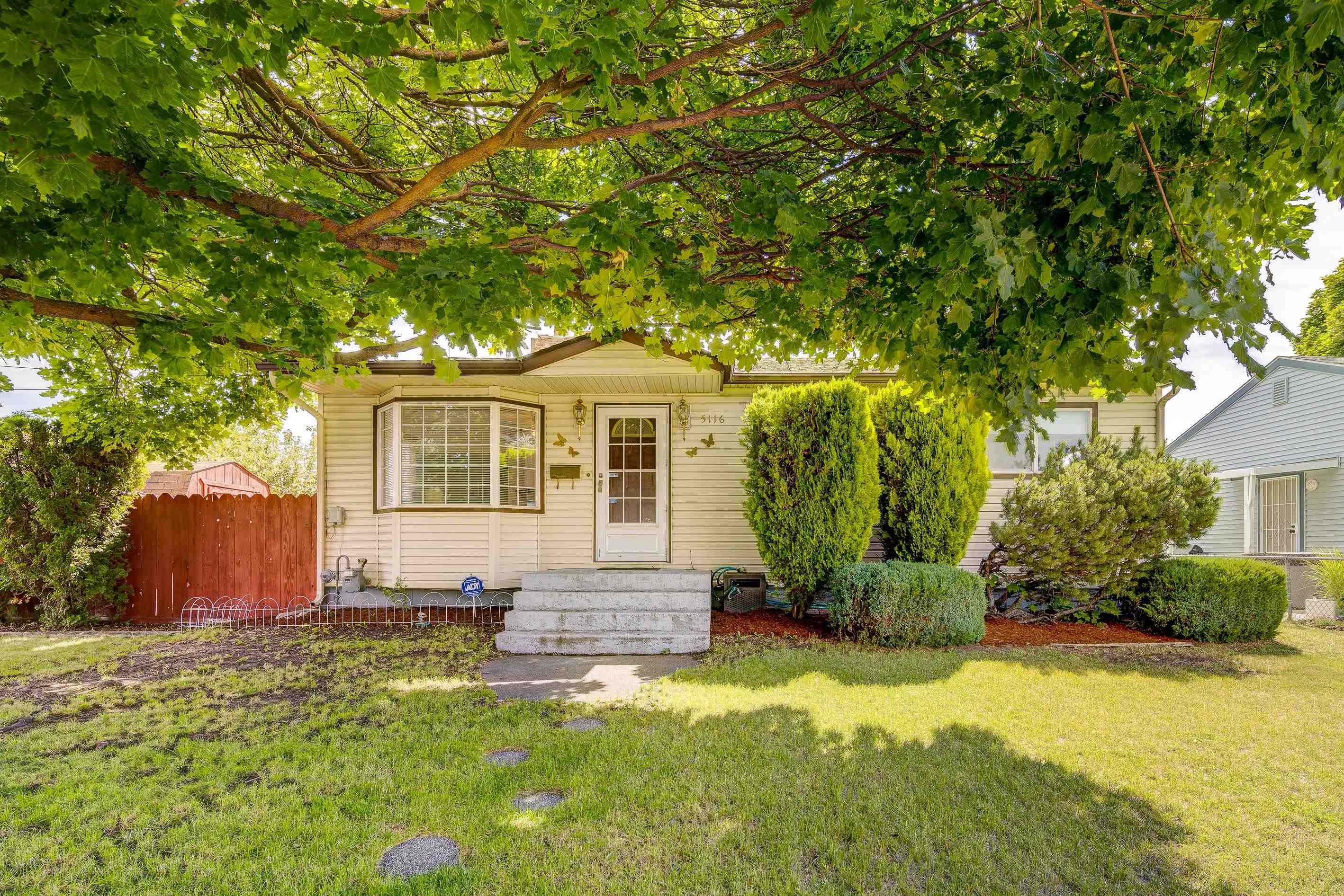 Property Photo:  5116 N Perry St  WA 99207 