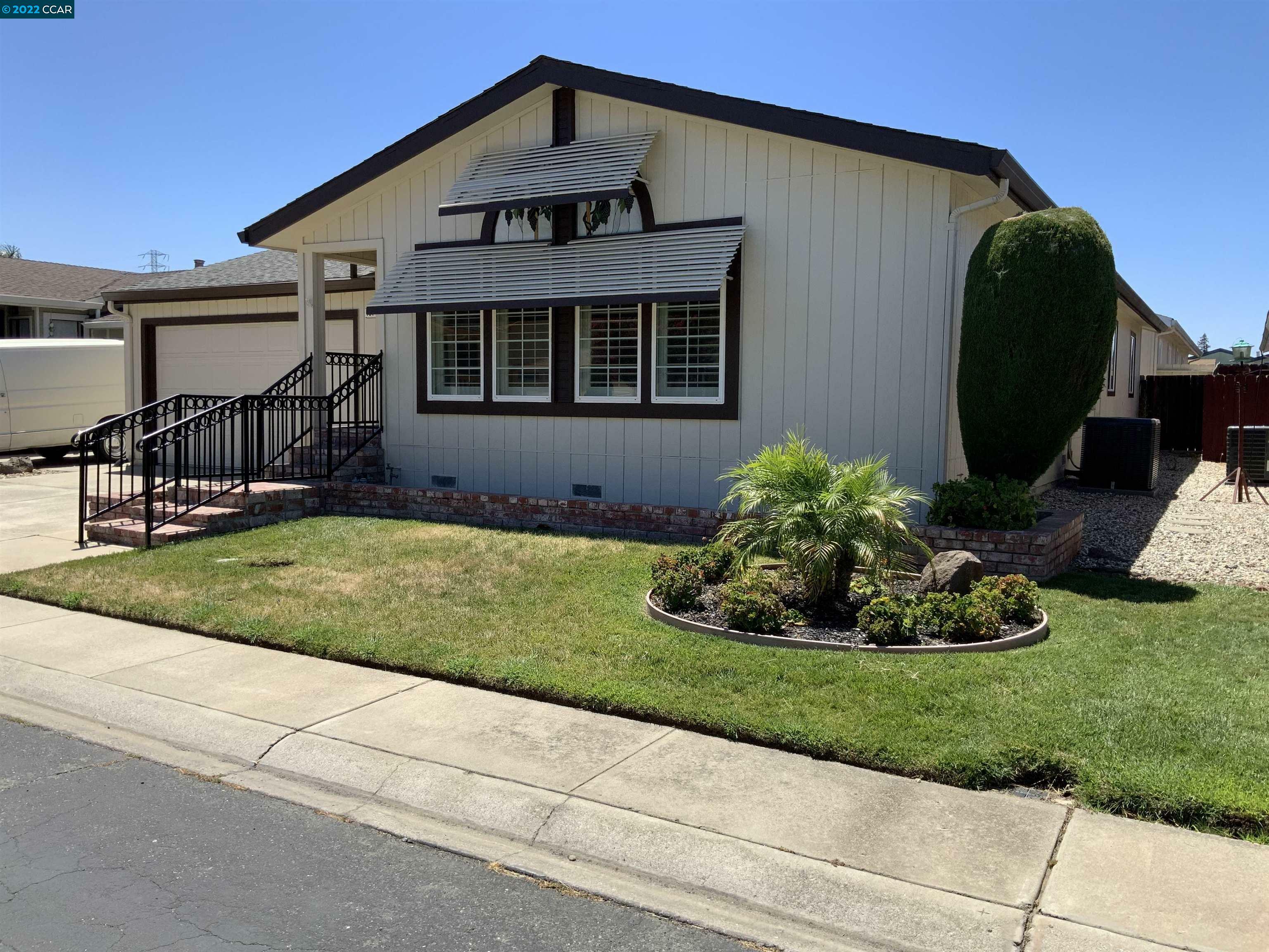 Property Photo: 1814 Geneva Ln. 39 CA 94509