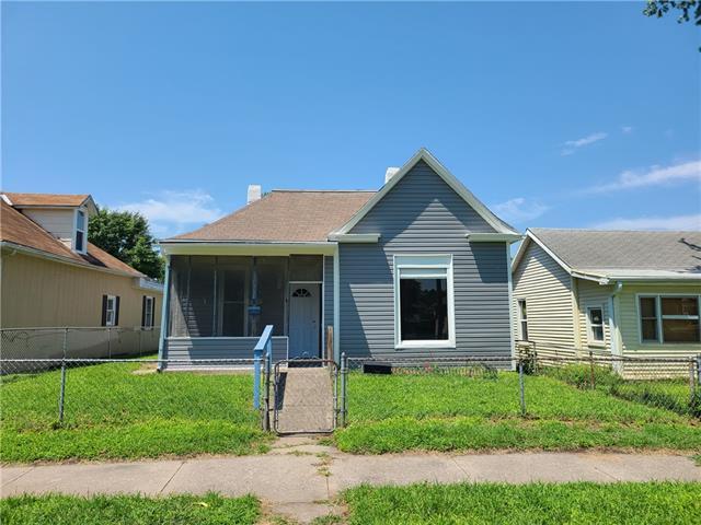 Property Photo: 2316 S 10 Street MO 64503