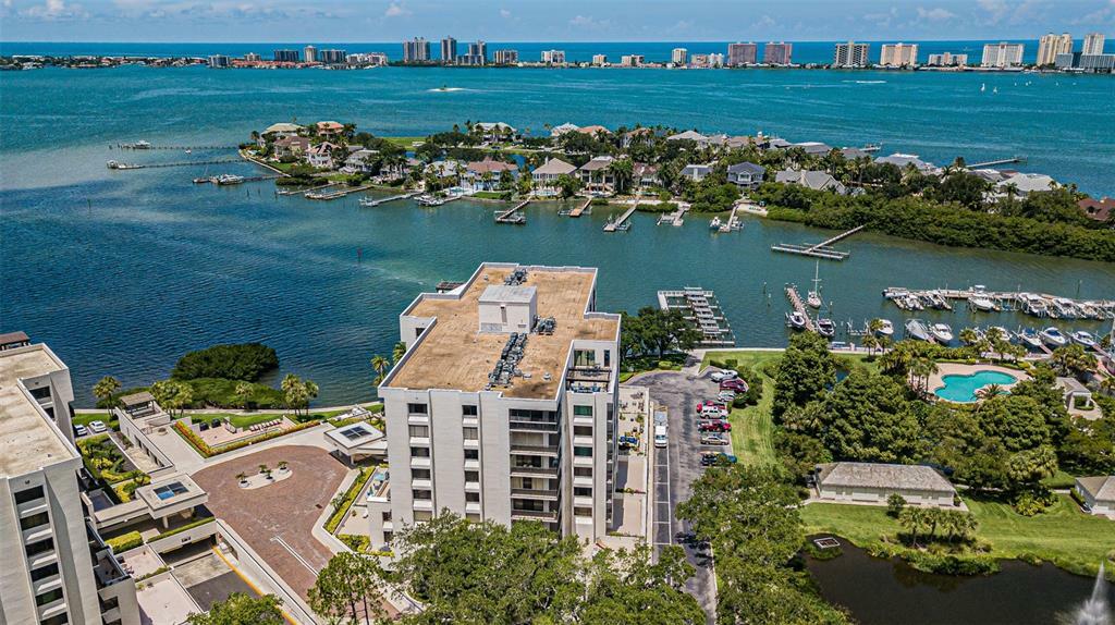Property Photo: 8 Belleview Boulevard 101 FL 33756