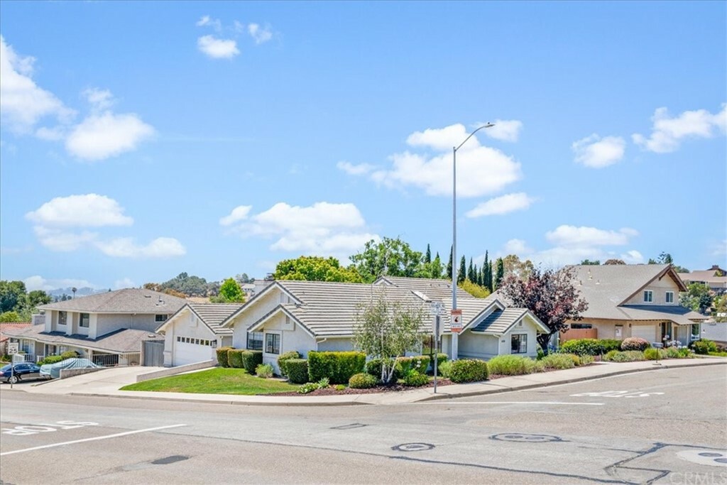 Property Photo:  408 Gularte Road  CA 93420 