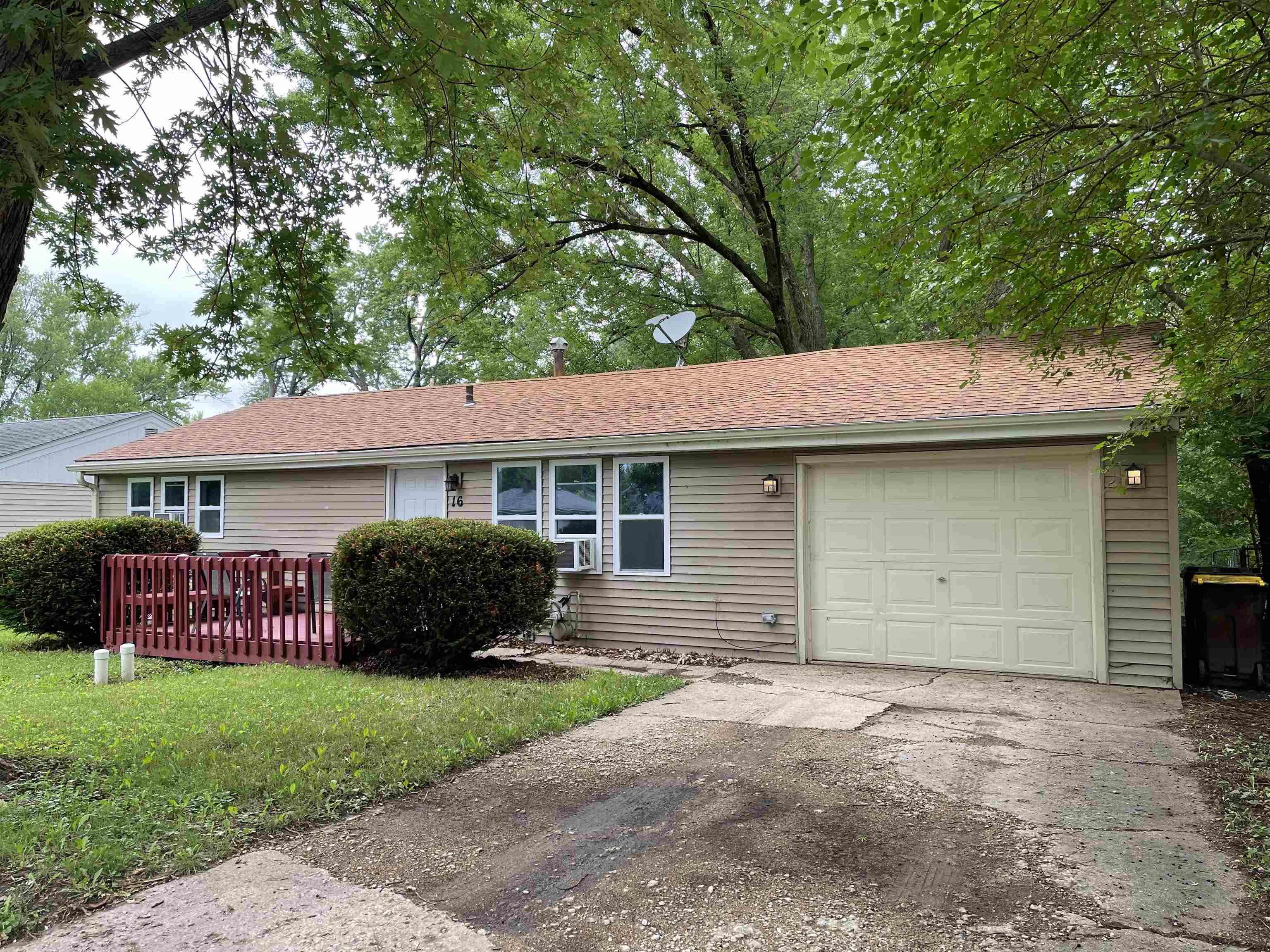 Property Photo:  16 Gilbert Terrace  IL 61115 