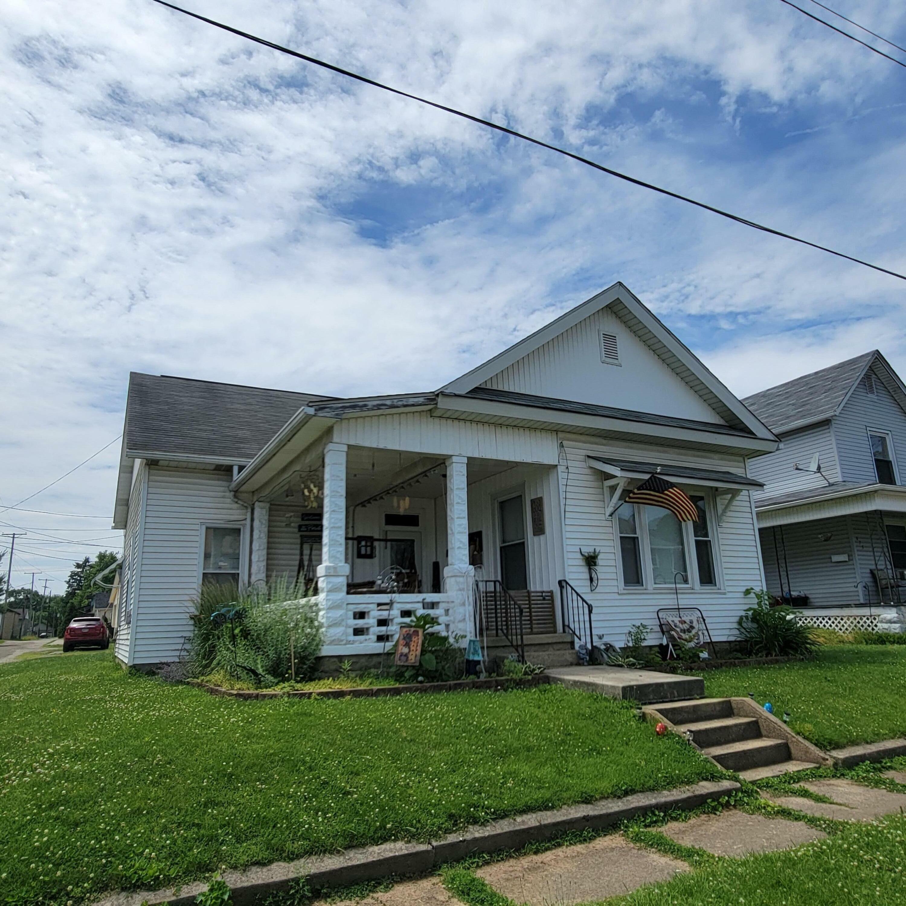 Property Photo:  673 Maple Avenue  OH 43055 