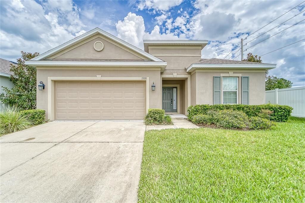 Property Photo: 7328 Blue Beech Drive FL 33578