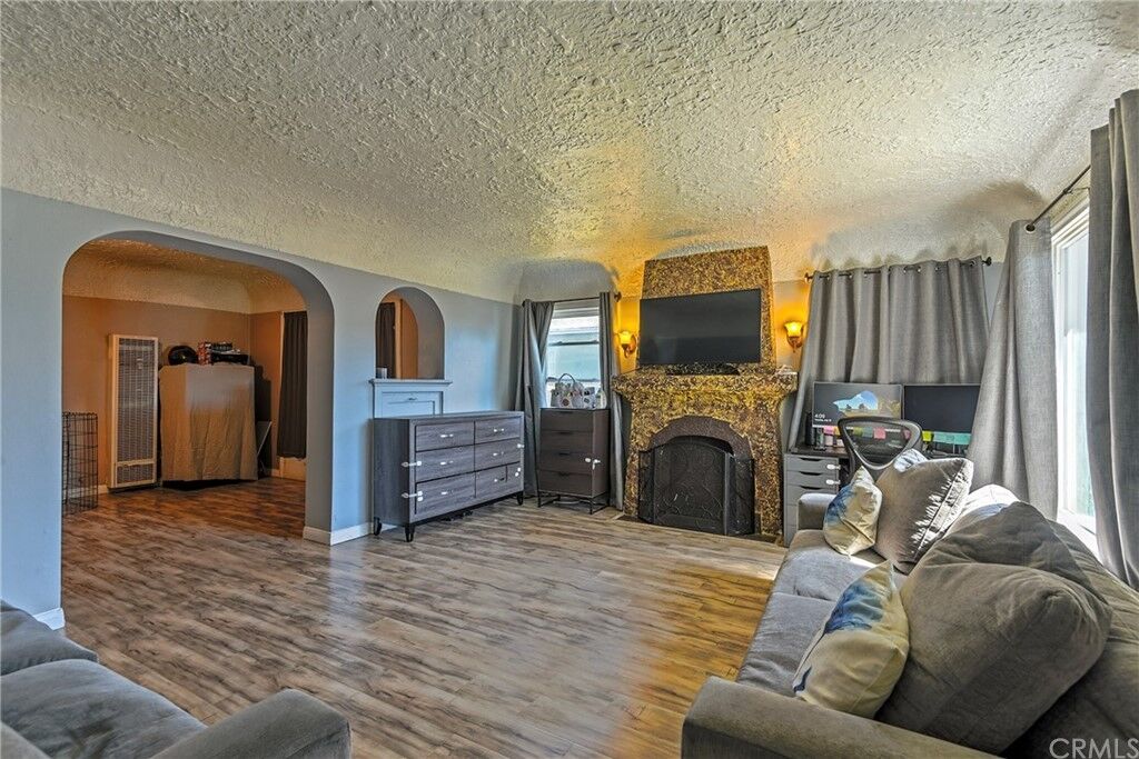 Property Photo:  614 N Spring Ave  CA 90221 