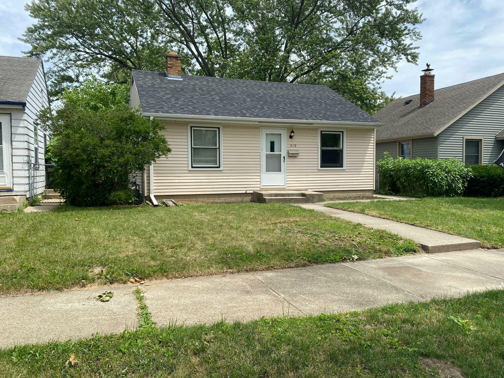 Property Photo:  315 Wickham Blvd  WI 53405 