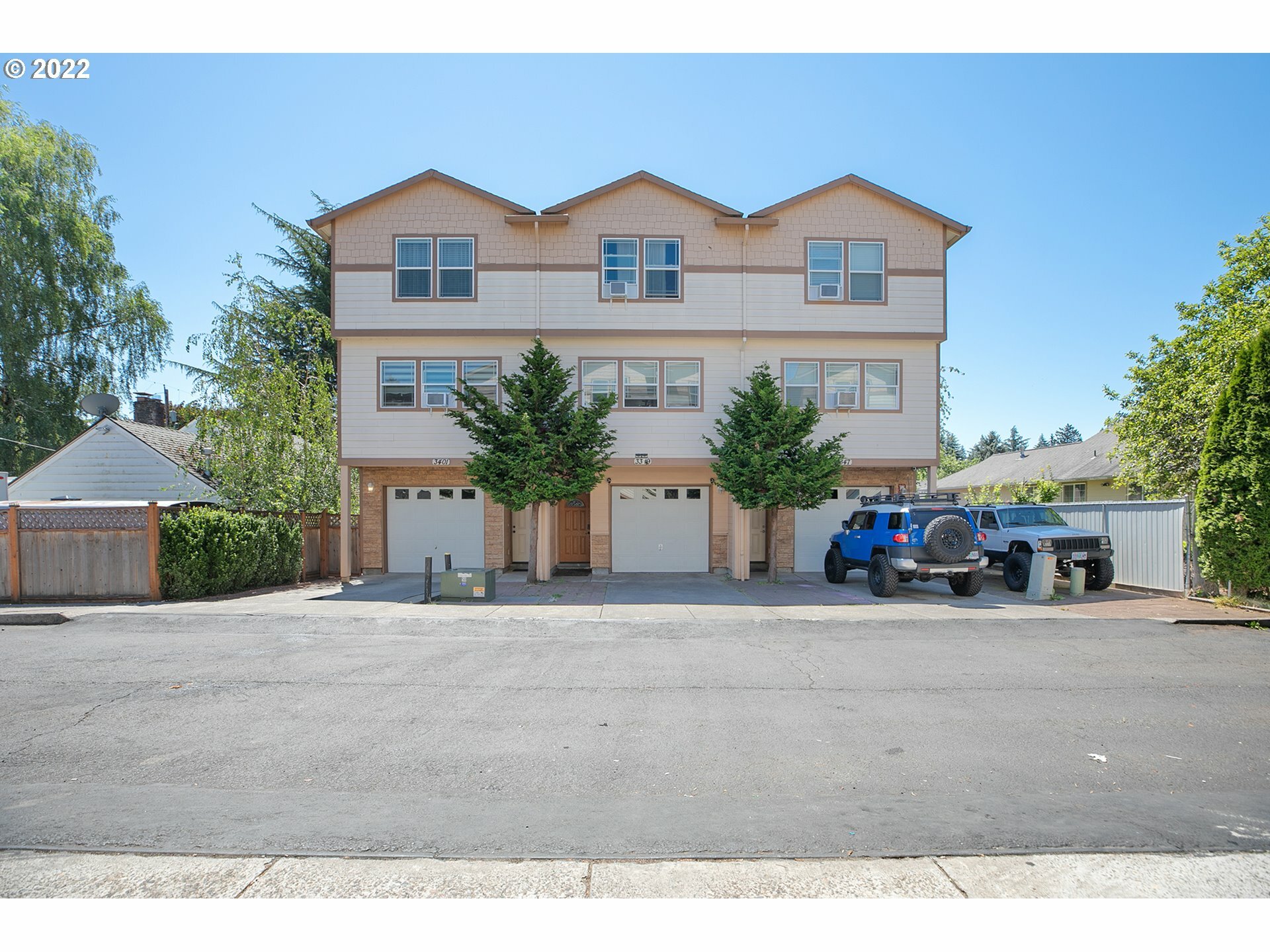 Property Photo:  3401 SE 143rd Ave  OR 97236 