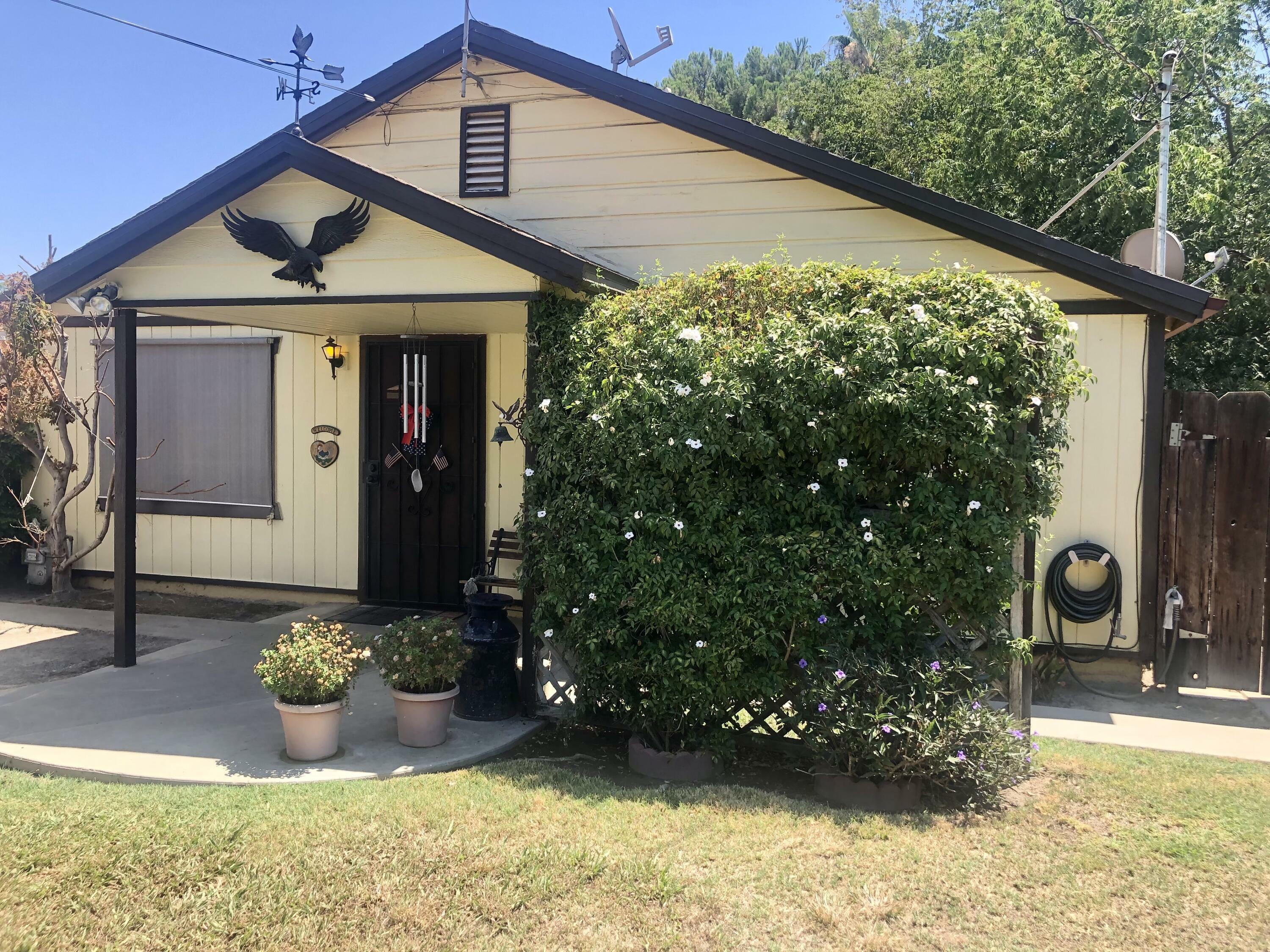 Property Photo:  1526 S Central Street  CA 93277 