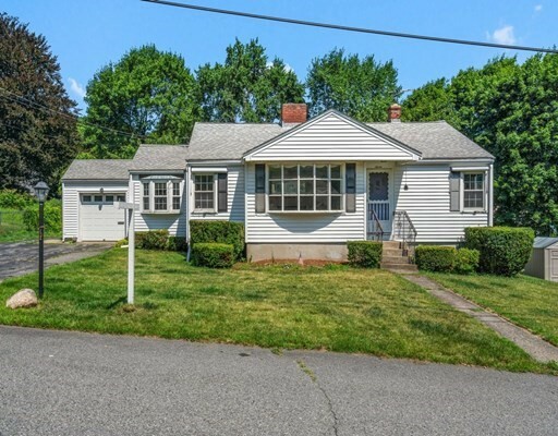 Property Photo:  7 Brookway Drive  MA 01545 