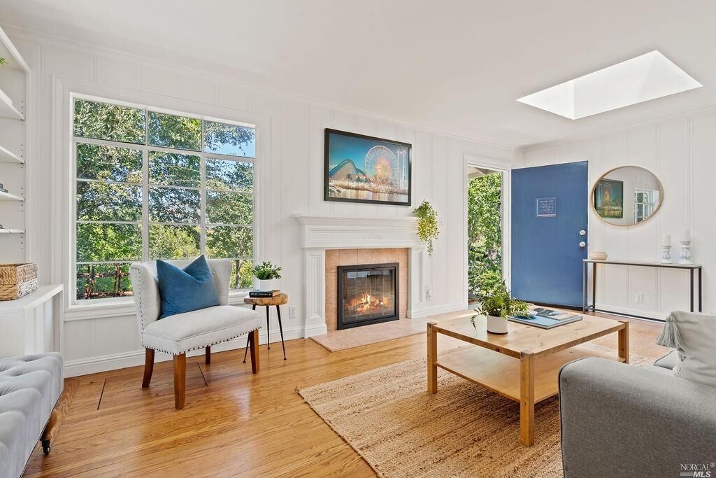 Property Photo:  293 Bungalow Avenue  CA 94901 