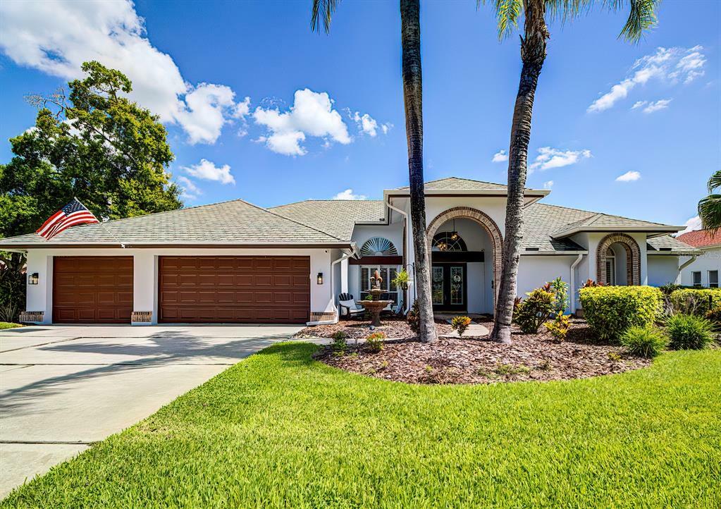 Property Photo:  7705 Lake Cypress Drive  FL 33556 