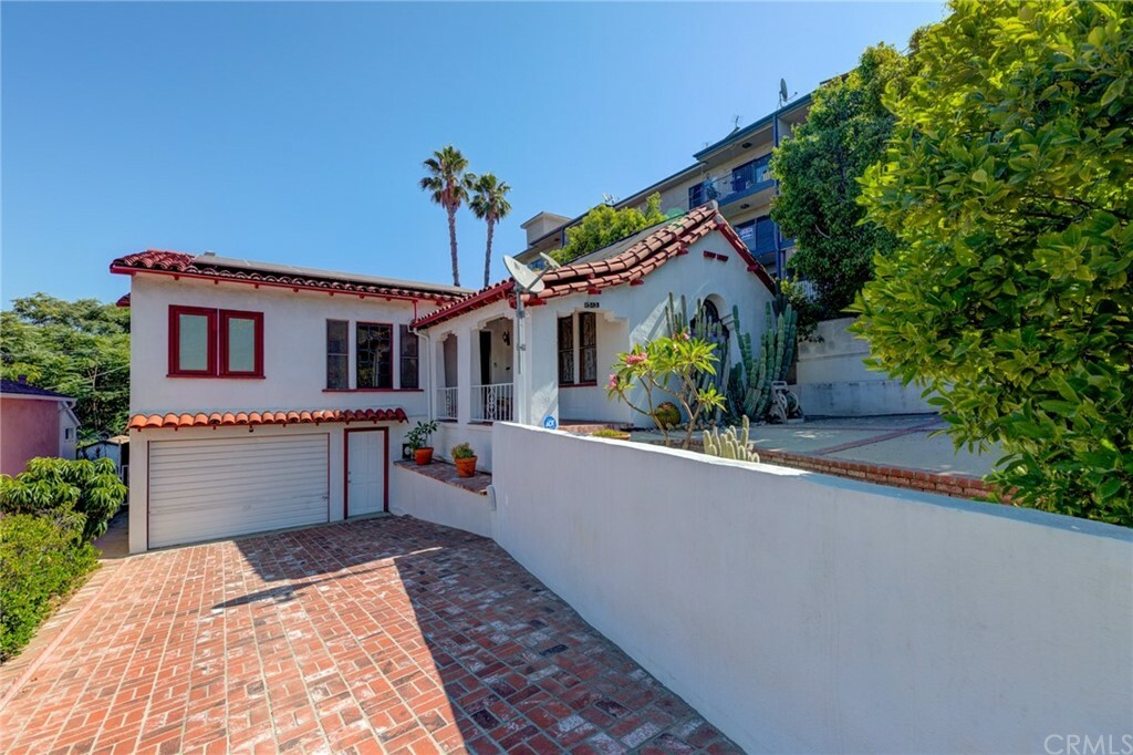 Property Photo:  1513 E Garfield Avenue  CA 91205 