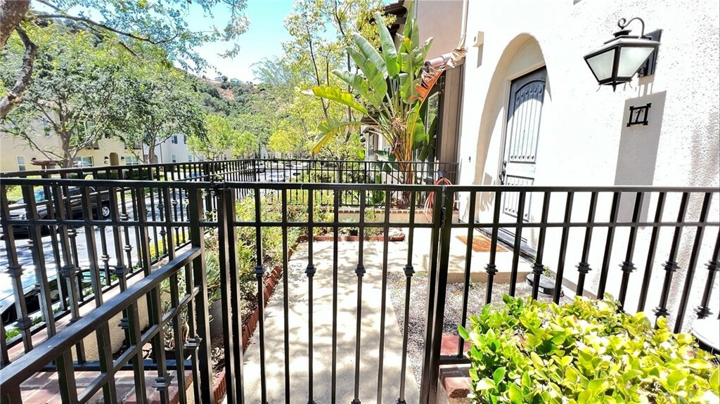 Property Photo:  883 Terrace Lane W 1  CA 91765 