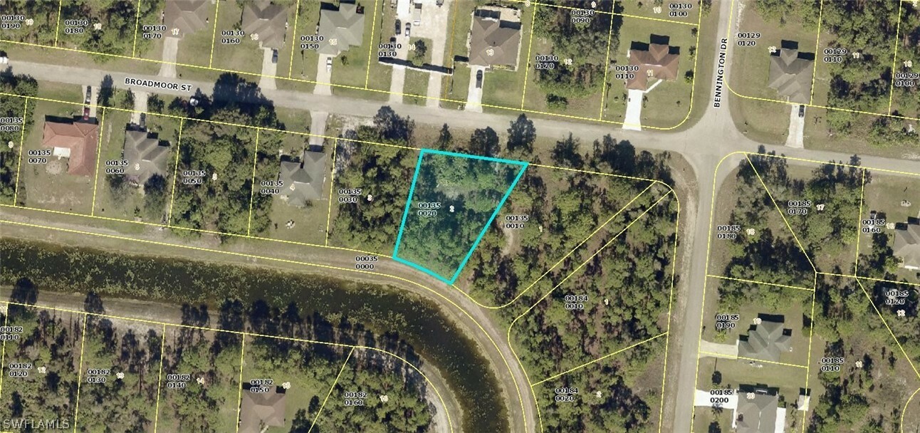 Property Photo:  420 Broadmoor Street  FL 33974 