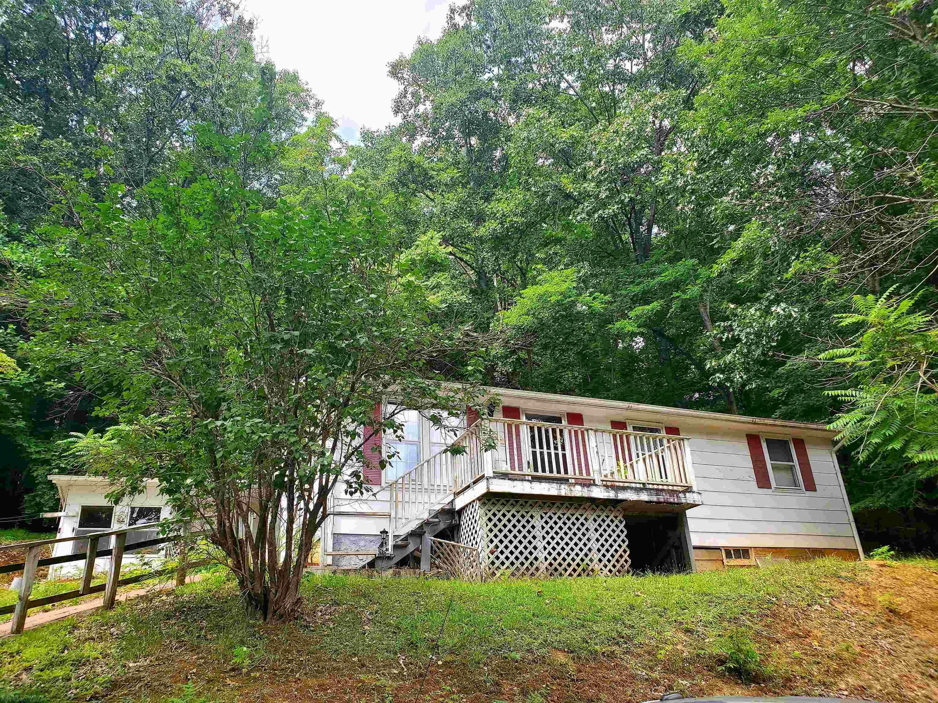 Property Photo:  1507 Cedar Run Road  VA 24060 