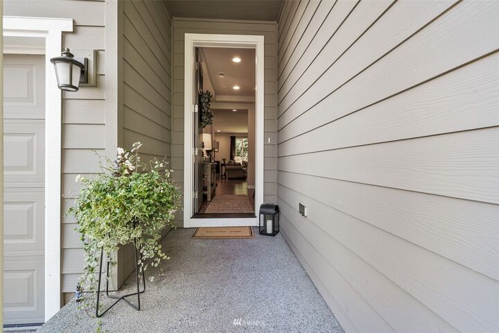 Property Photo:  13163  178th Avenue E  WA 98391 