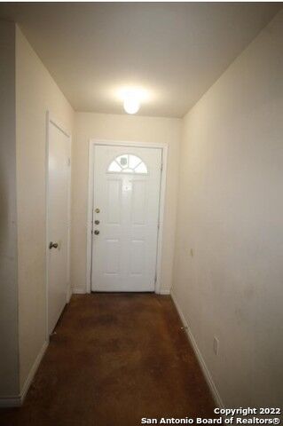 Property Photo: 5015 Summit Pass TX 78229