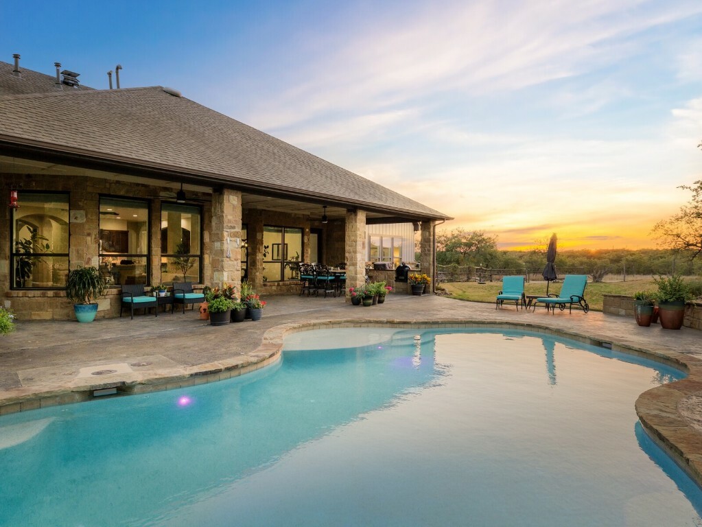 Property Photo: 670 Heather Hills Drive TX 78620