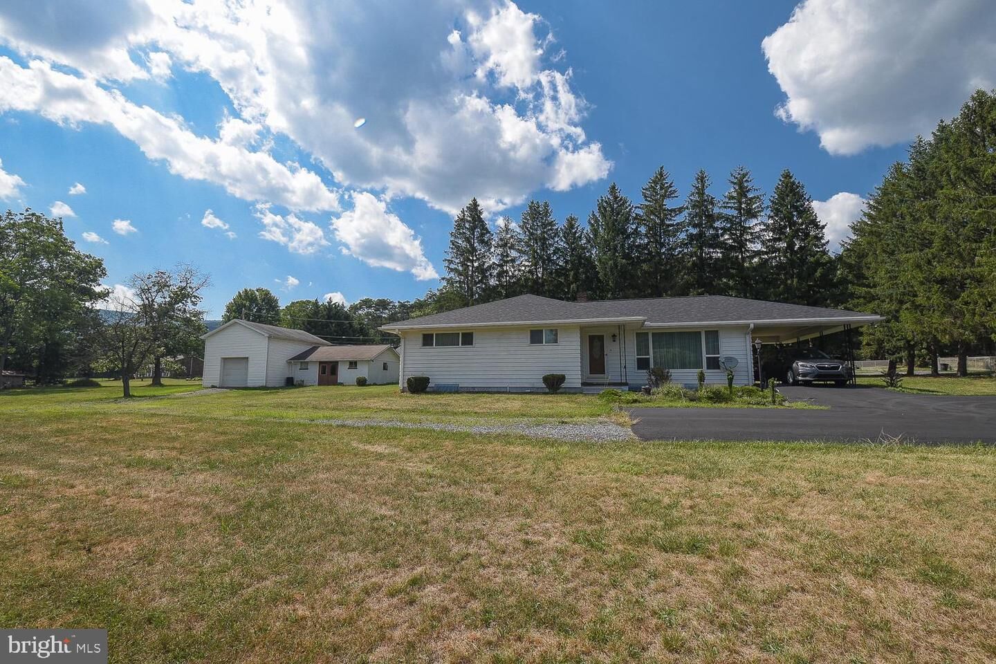 Property Photo:  377 S Valley View Lane  WV 26726 
