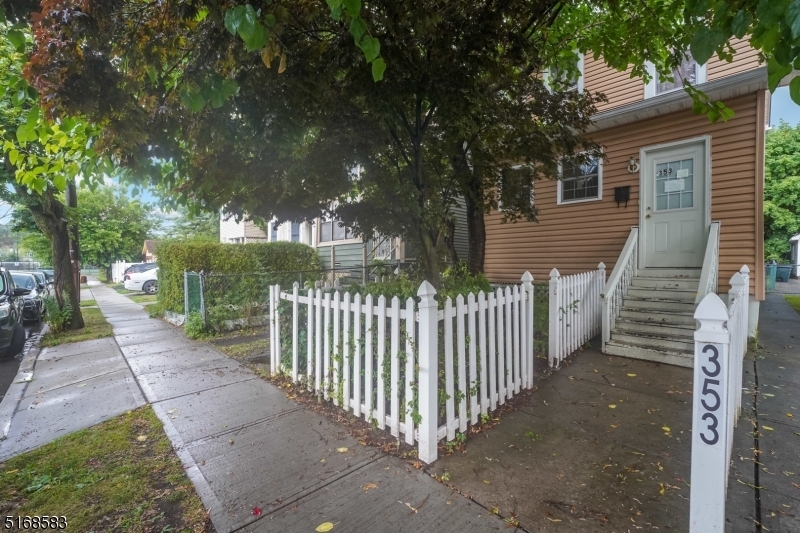 Property Photo:  353 Bradford St  NJ 07050 