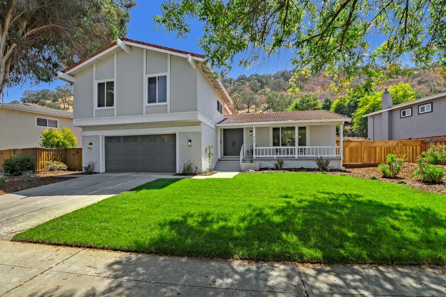 Property Photo:  918 Foothill Drive  CA 95123 