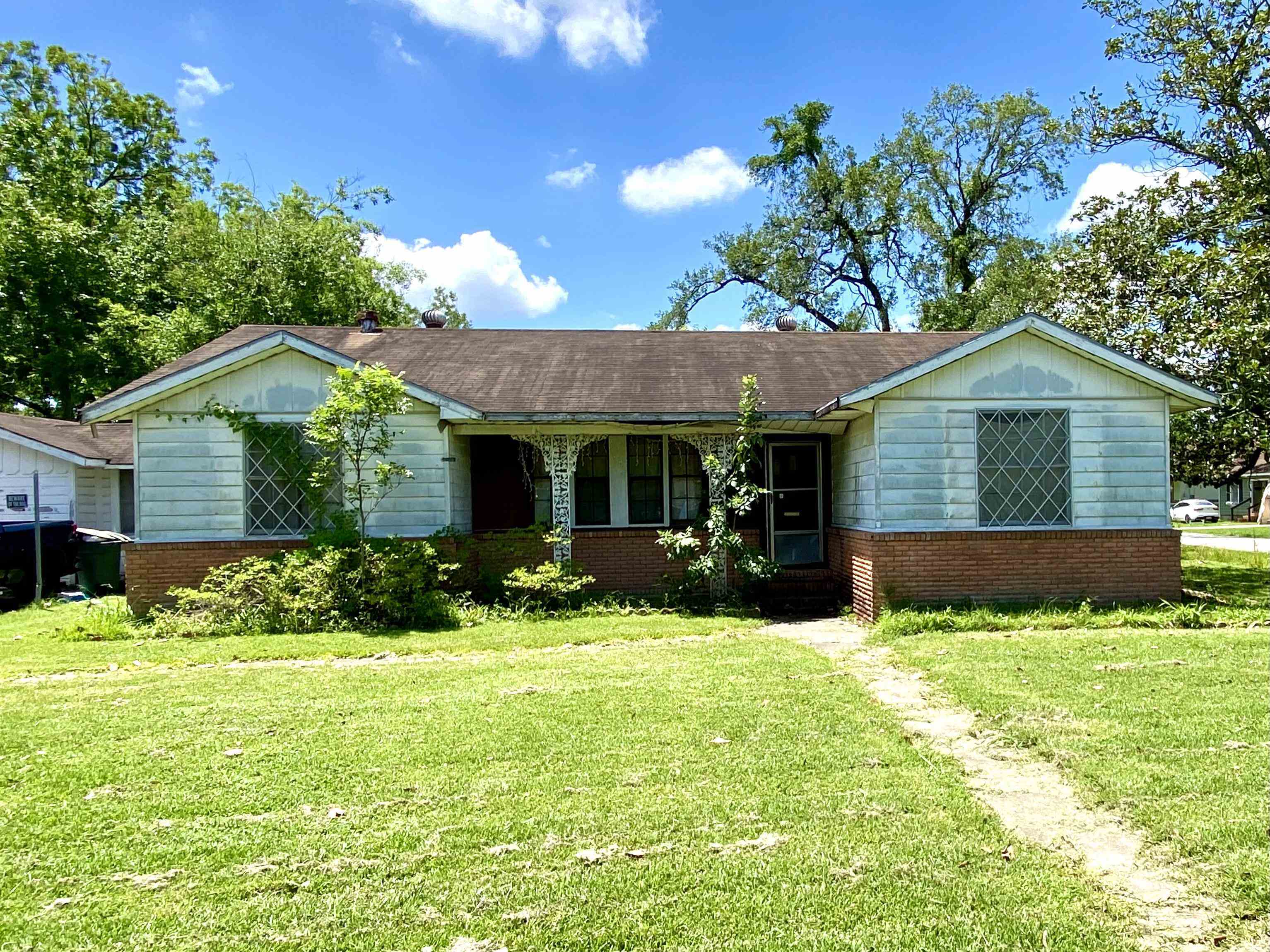 Property Photo:  1655 Harriot  TX 77705 