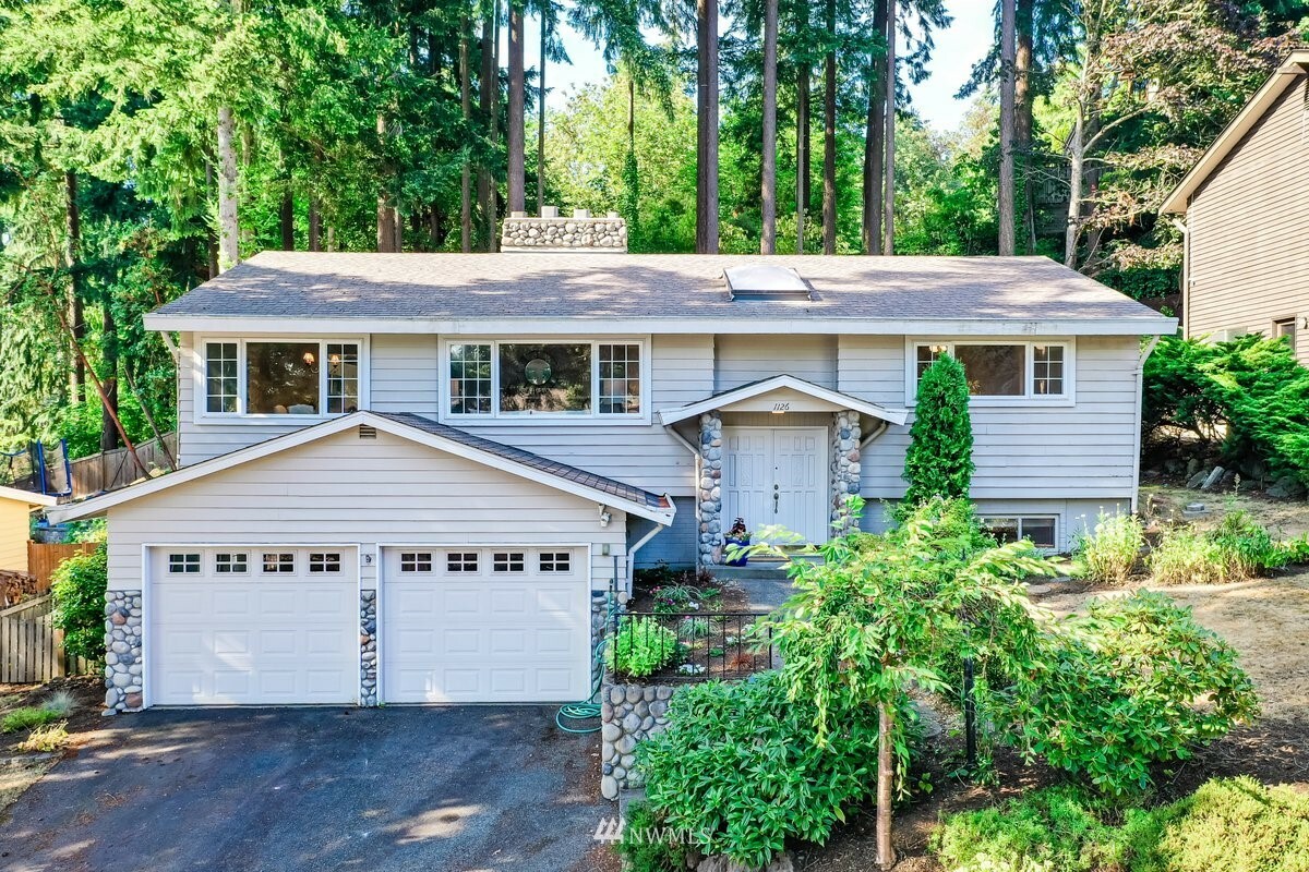 Property Photo:  1126 NW 200th Street  WA 98177 