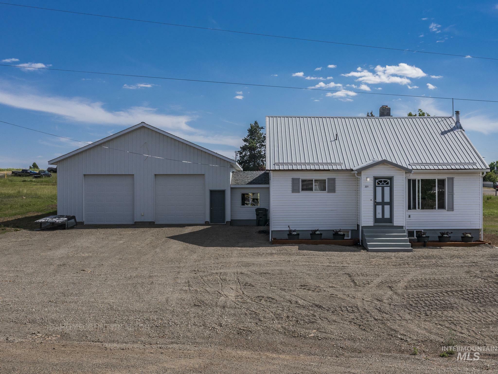 Property Photo:  207 Foster Ave.  ID 83522 