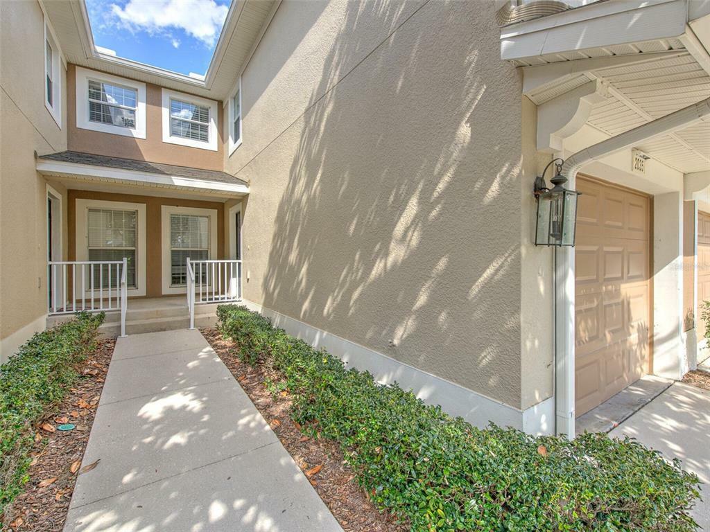 Property Photo:  2035 River Turia Circle  FL 33578 