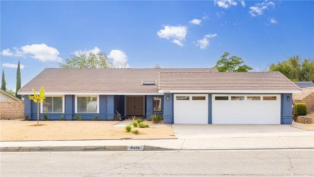 Property Photo:  41438 Almond Avenue  CA 93551 