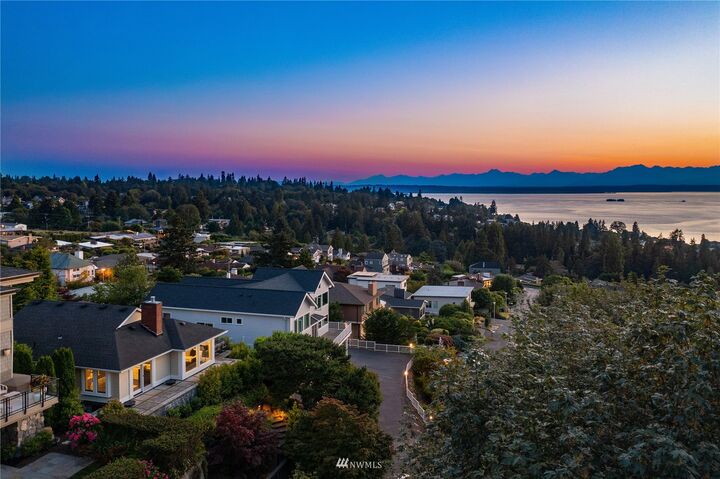 Property Photo:  2115 NW 96th Street  WA 98117 