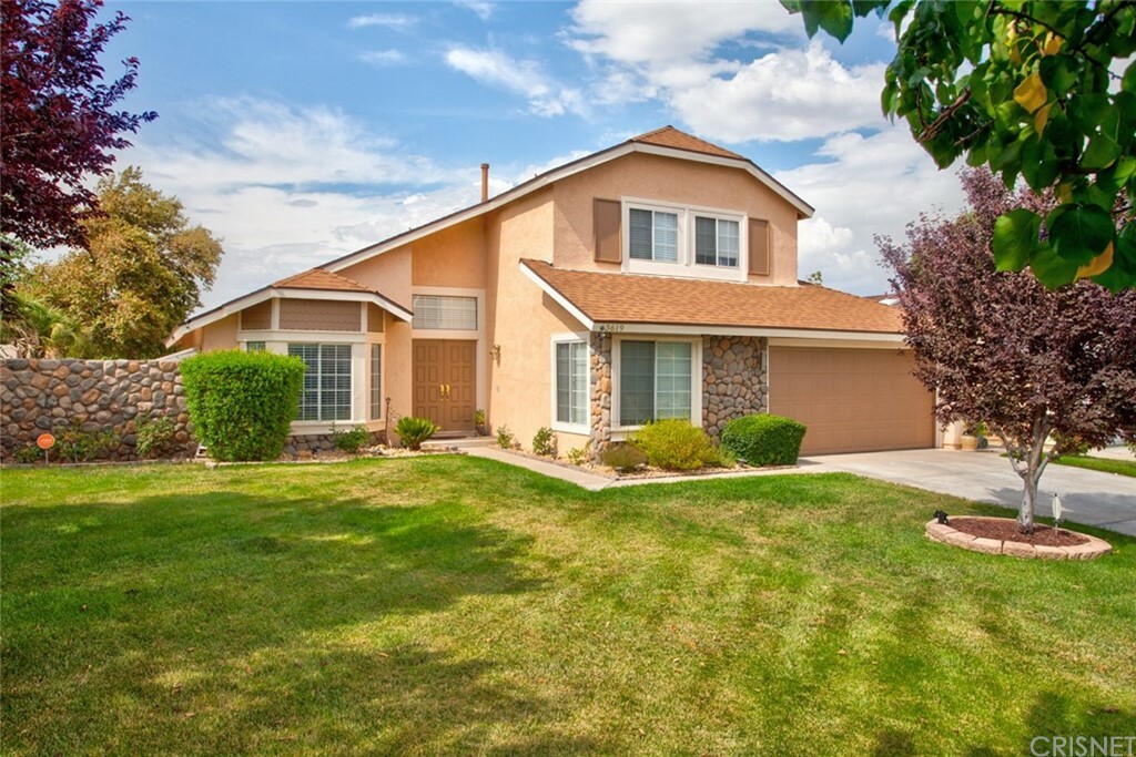 Property Photo:  3619 Comet Court  CA 93550 