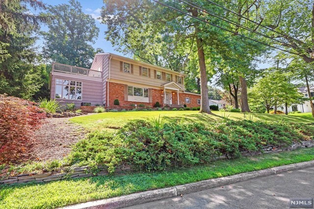 Property Photo: 1 McCain Court NJ 07624