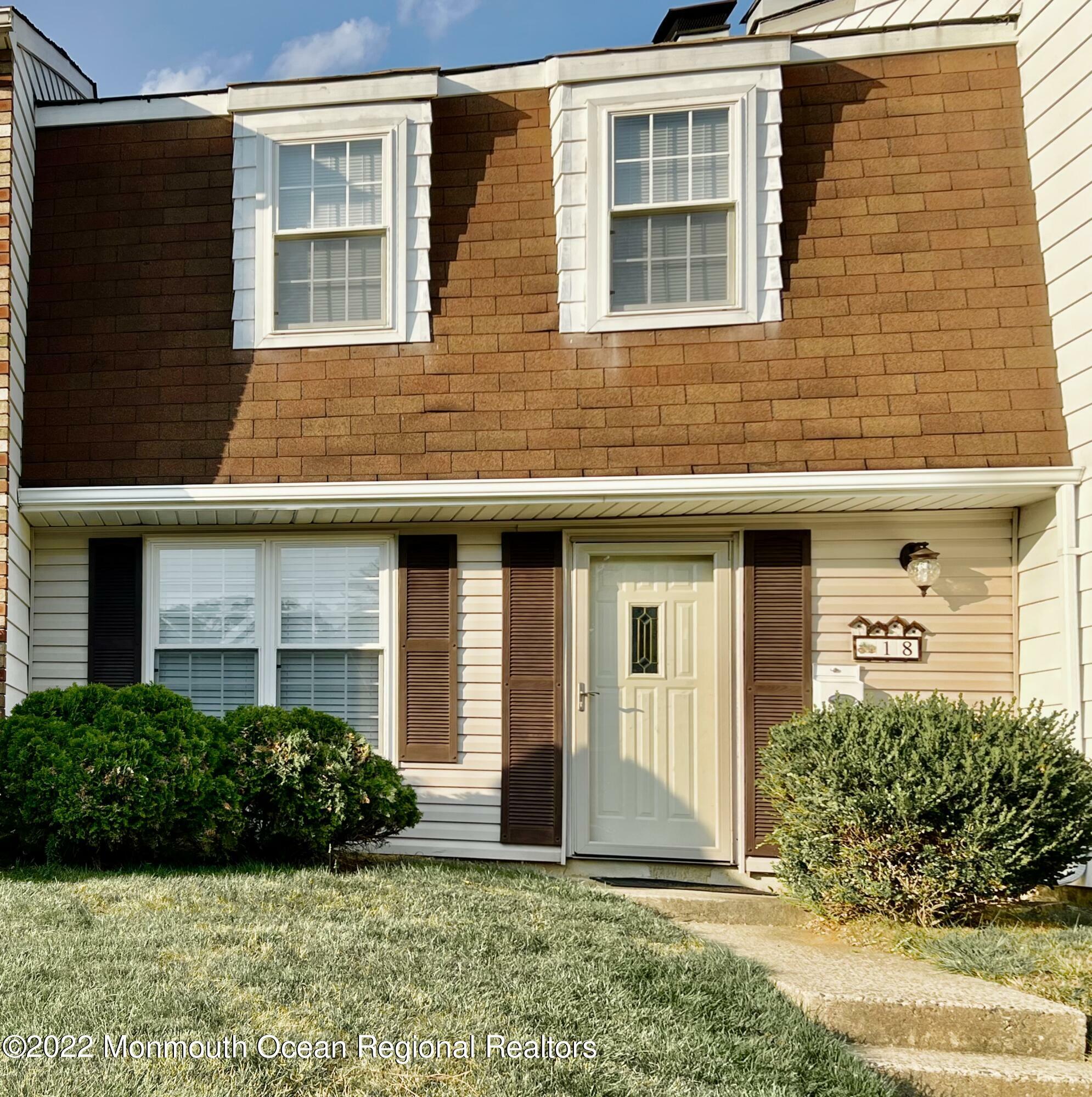 Property Photo:  18 Kingsley Way  NJ 07728 