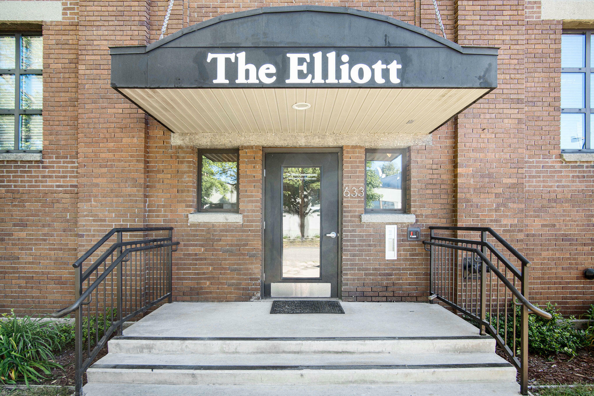 633 Elliott Avenue  Grand Haven MI 49417 photo