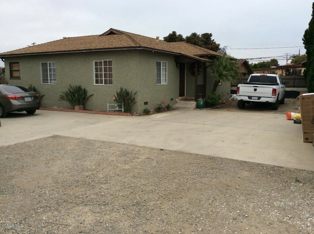 Property Photo:  2753 N Rose Avenue N  CA 93036 