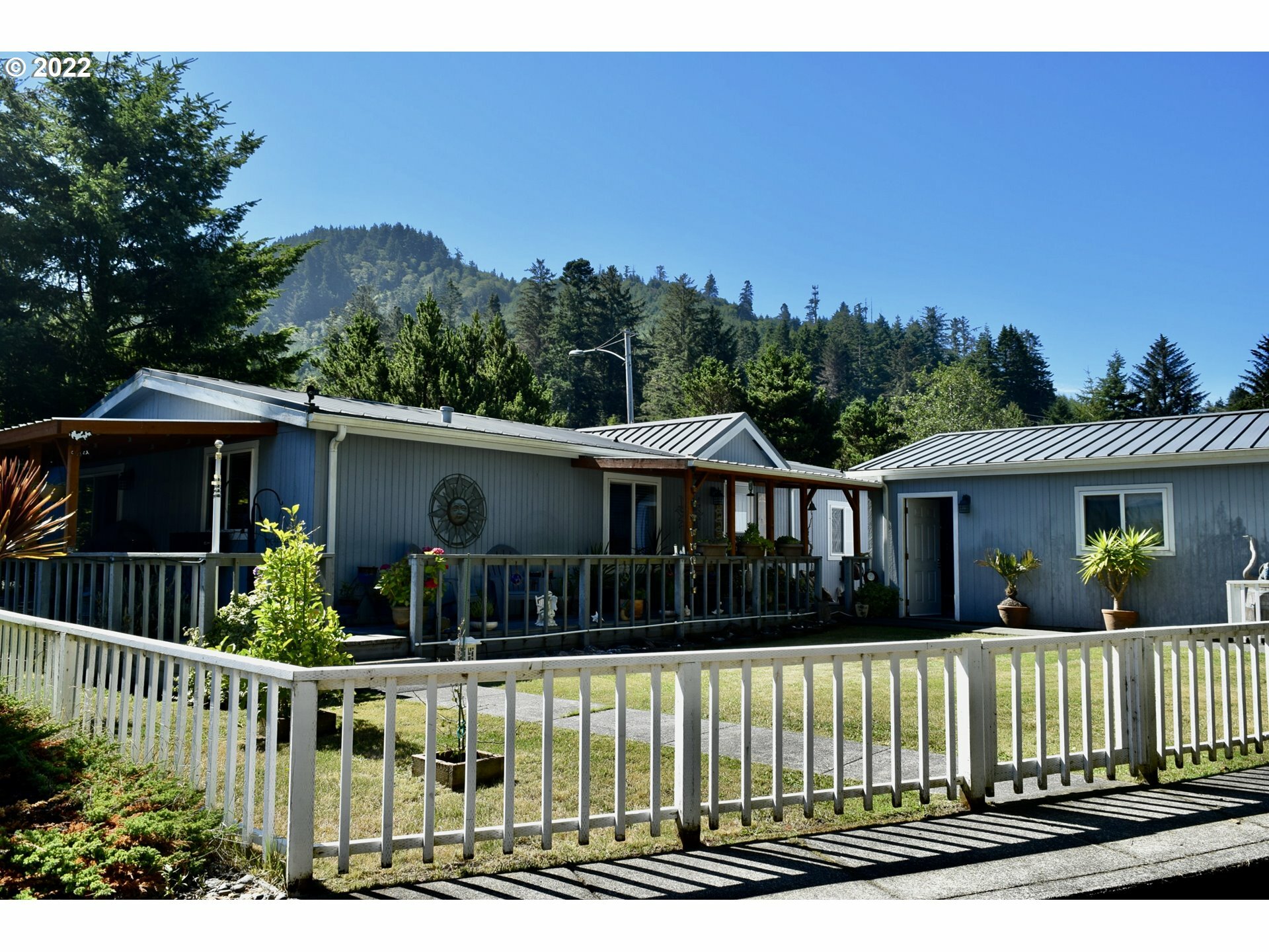 29295 Dottie Ln  Gold Beach OR 97444 photo