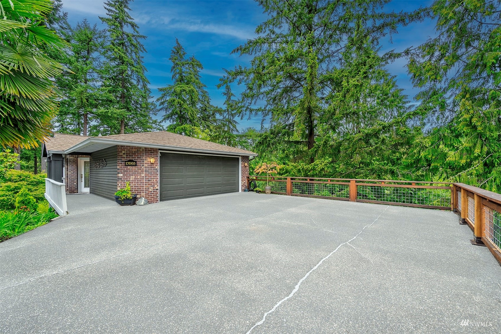 Property Photo:  17003 72nd Place W  WA 98026 