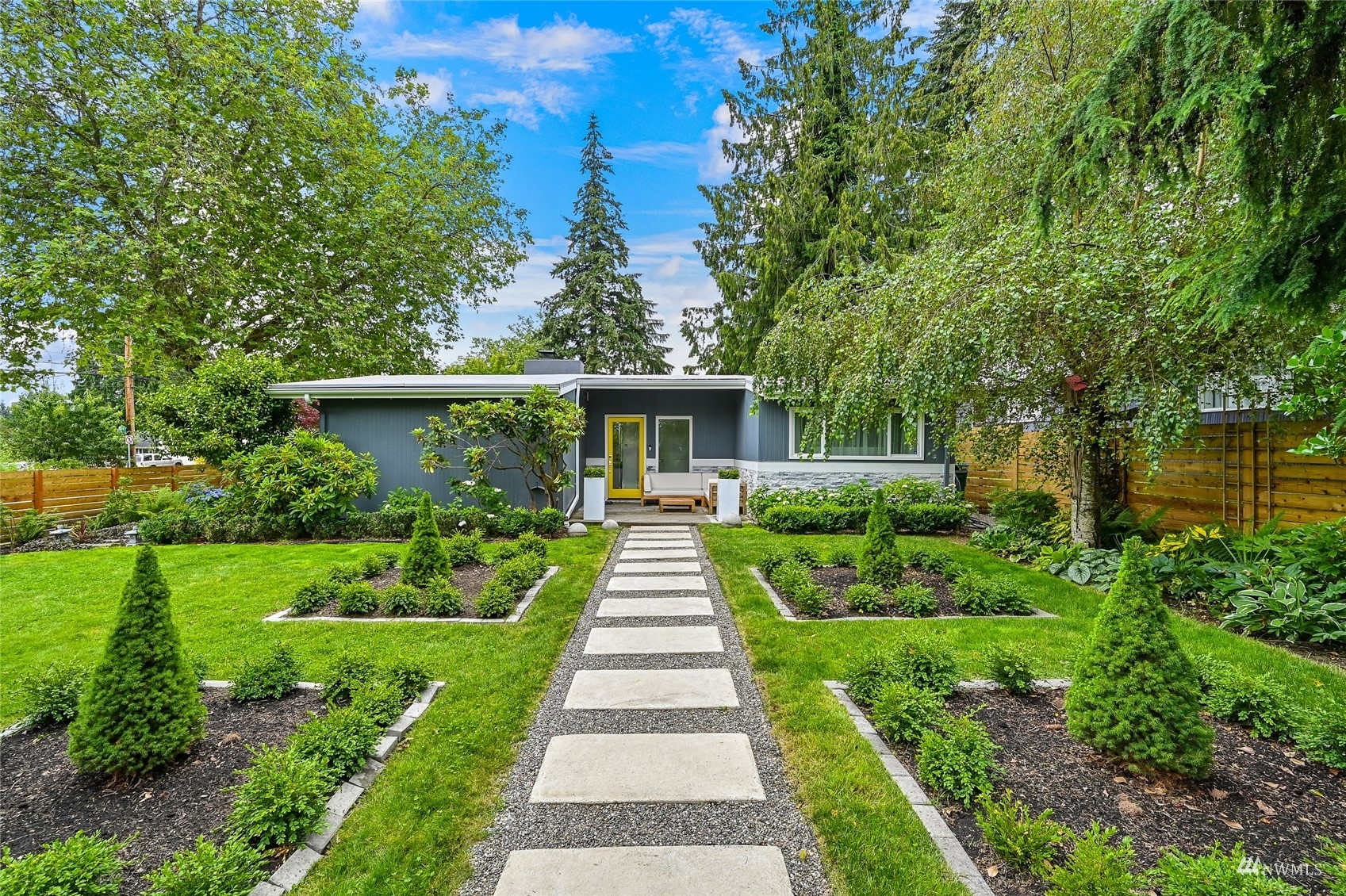 Property Photo: 1925 N 195th Street WA 98133