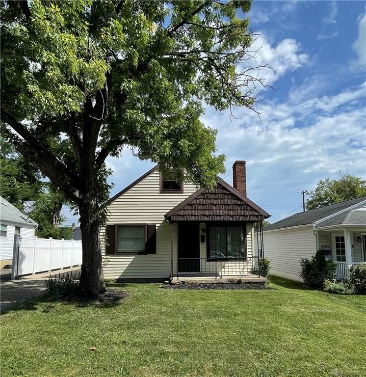 Property Photo: 4325 Woodcliffe Avenue OH 45420