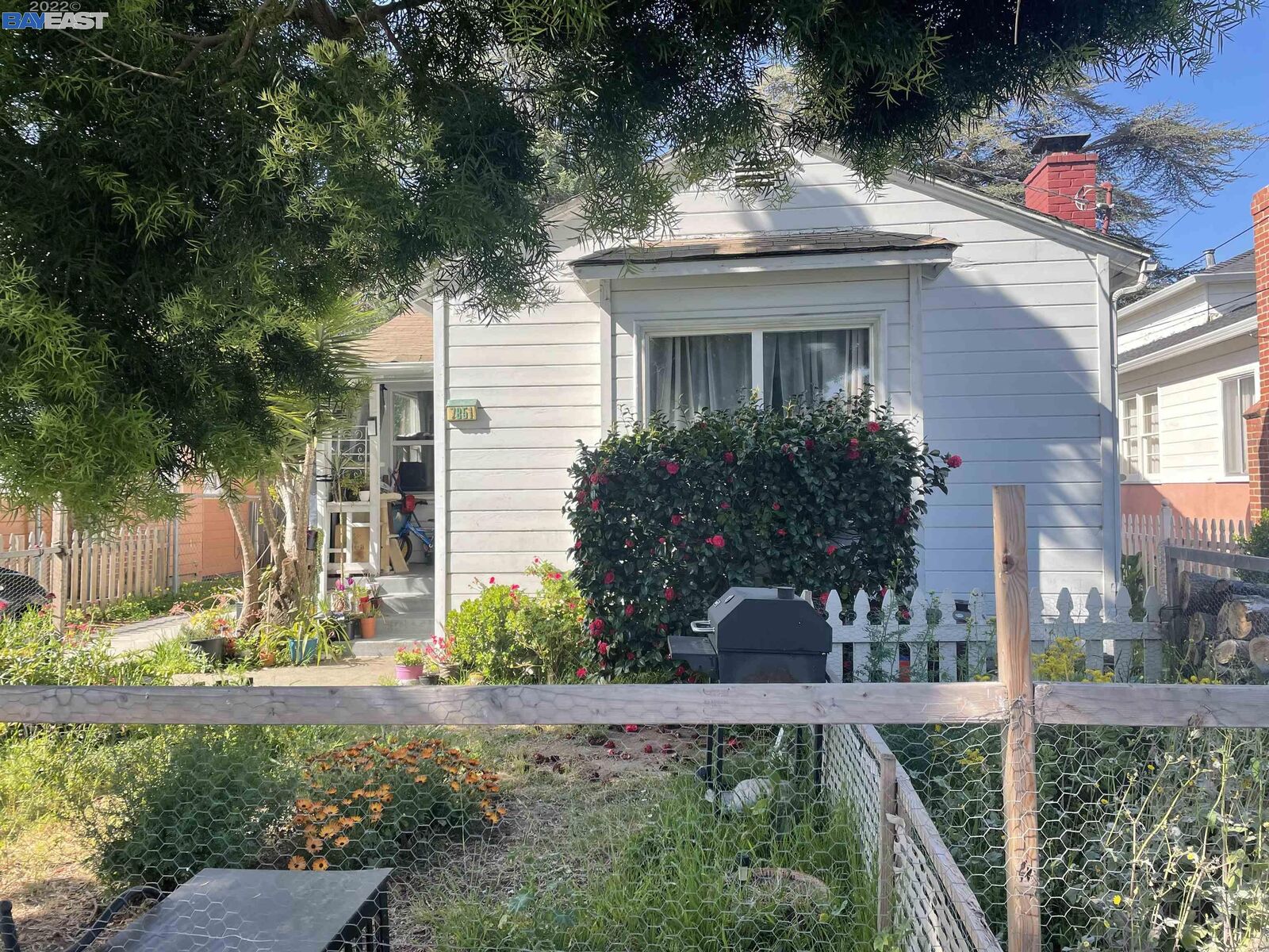 Property Photo:  7851 Olive St  CA 94621 