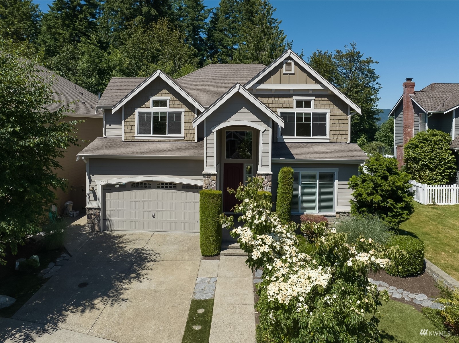 Property Photo:  15566 SE 160th Place  WA 98058 