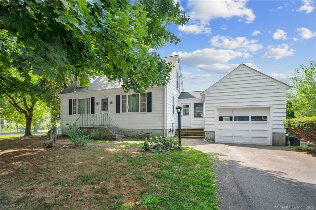 Property Photo:  334 Sentinel Hill Road  CT 06418 